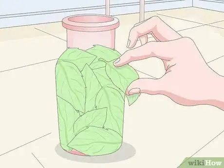 Image titled Make Leaf Vases Step 8