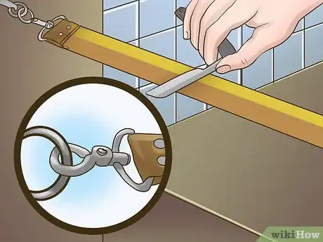 Image titled Know if Your Razor Needs Stropping Step 8