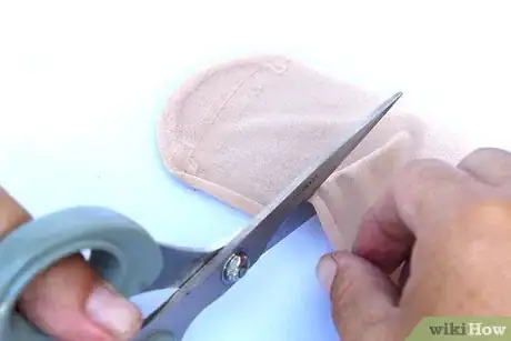 Image titled Dye Silhouettes Onto Easter Eggs Step 8