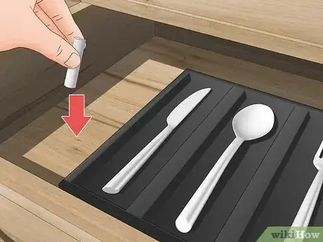 Image titled Prevent Silverware from Tarnishing Step 3