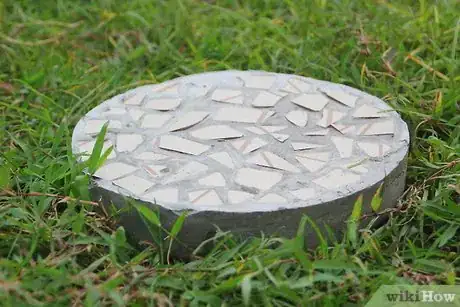 Image titled Make Stepping Stones Step 13