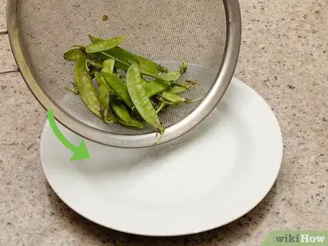 Image titled Clean Snap Peas Step 8