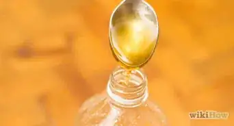Lighten Hair Naturally With Honey