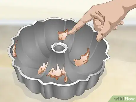 Image titled Use a Shaped Cake Pan Step 16
