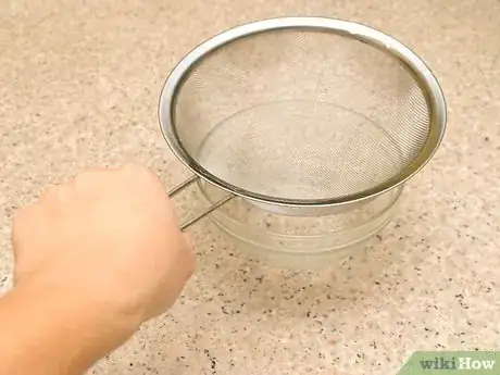 Image titled Freeze Eggs Step 4