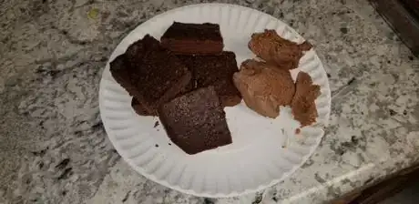 Image titled Plate brownie