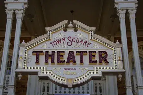 Image titled Town Square Theater