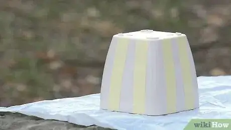 Image titled Paint Outdoor Plastic Step 8