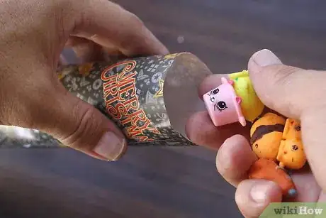 Image titled Make Christmas Crackers Step 11
