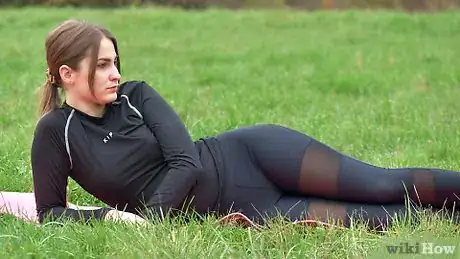 Image titled Do a Side Plank Step 1