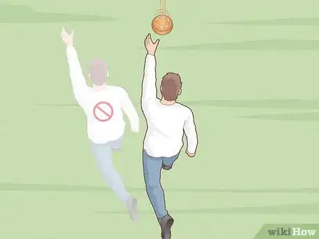 Image titled Make a Perfect Frisbee Catch Step 7