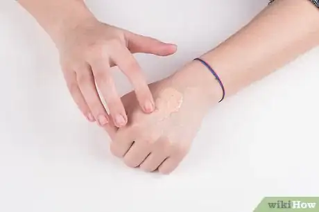 Image titled Cover Vitiligo Patches with Makeup Step 4