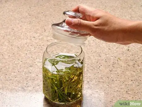 Image titled Make Tarragon Vinegar Step 4