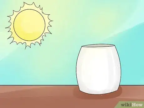 Image titled Make a Holographic Vase Step 4