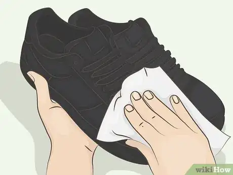 Image titled Customize Black Shoes Step 1
