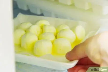 Image titled Make Marshmallow Bark Step 8