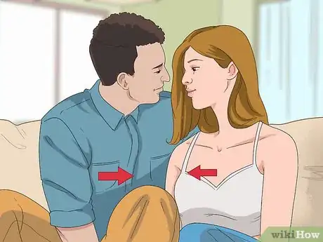 Image titled Know when to Kiss on a Date Step 10