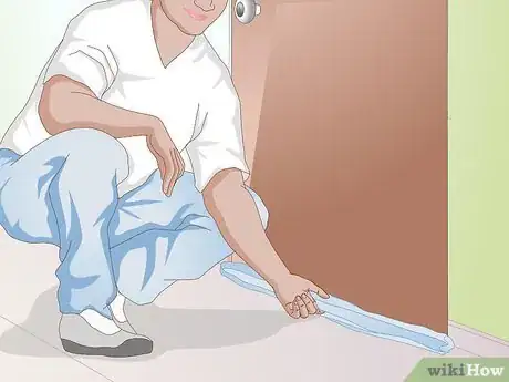 Image titled Train a Hamster or a Mouse to Walk on a Tightrope Step 4