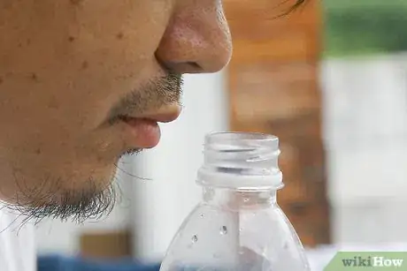 Image titled Pop a Water Bottle Manually Step 3Bullet1