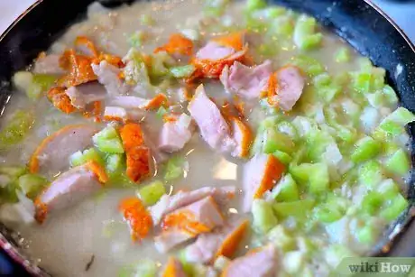 Image titled Make Gumbo Pot Pie Step 7