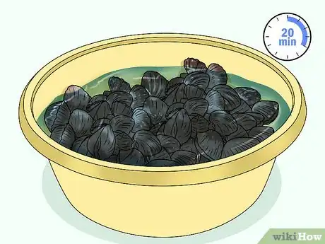 Image titled Cook Stuffed Clams Step 3