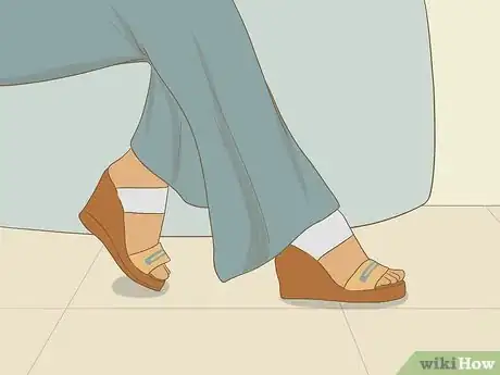 Image titled Style Palazzo Pants Step 11.jpeg