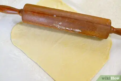 Image titled Make Chelsea Buns Step 7