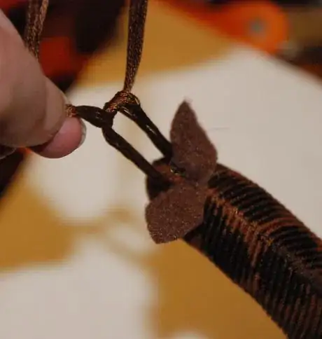 Image titled Georgehorn2.JPG