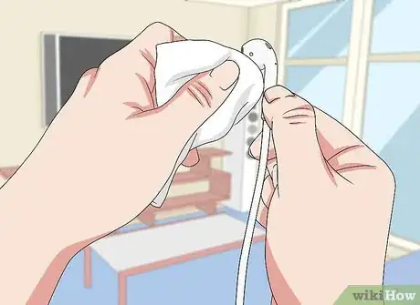 Image titled Clean Your iPod Earbuds Step 11