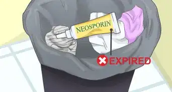 Apply Neosporin