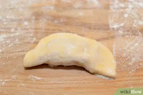 Image titled Make Guo Tie (Potstickers) Step 17