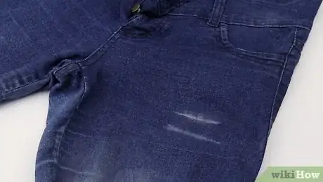 Image titled Bleach and Fray Shorts Step 19