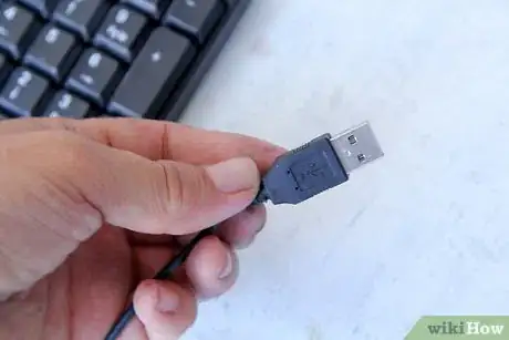 Image titled Cut the Number Pad off a Keyboard Step 2