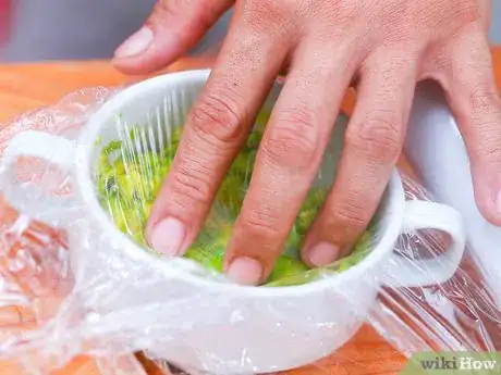 Image titled Keep Guacamole Green Step 2