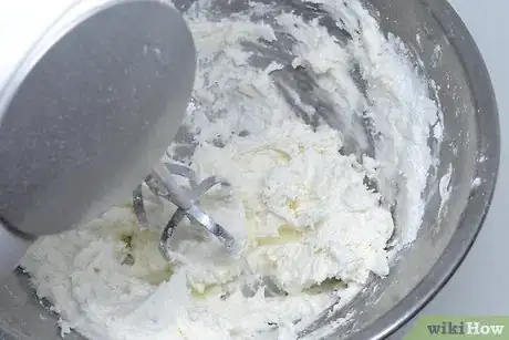 Image titled Make Sugar Paste Penguins Step 4