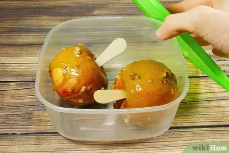 Image titled Store Candy Apples Step 2