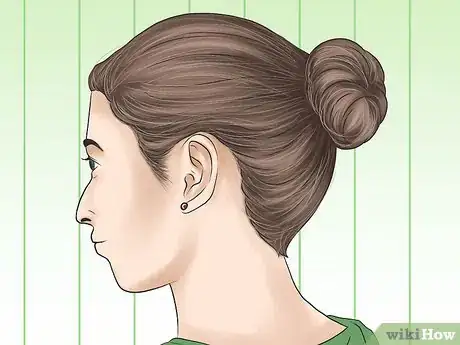 Image titled Wear Dirty Hair Step 2