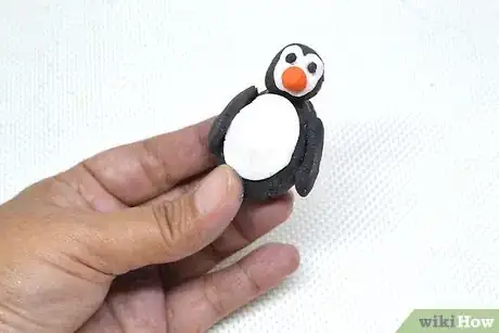 Image titled Make Sugar Paste Penguins Step 17