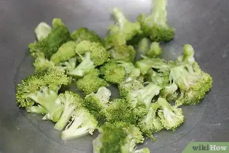 Image titled Make Broccoli and Capsicum Stir Fry Step 3