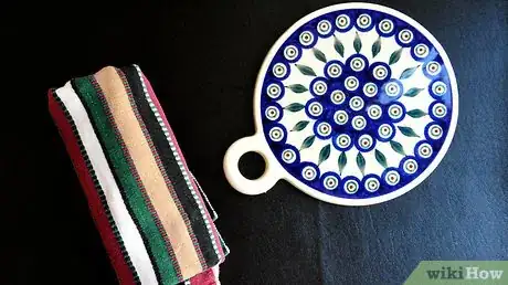 Image titled Bring Food to a Potluck Dinner Step 4