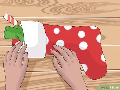 Image titled Shop at Holiday Craft Fairs Step 5