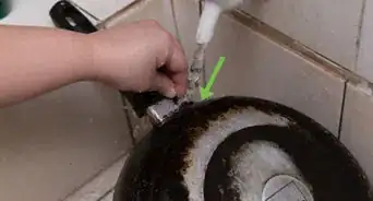 Clean Rust and Stains from a Tin