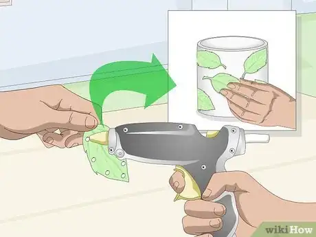 Image titled Make Leaf Vases Step 3