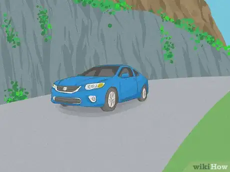 Image titled Survive a Mudslide Step 2