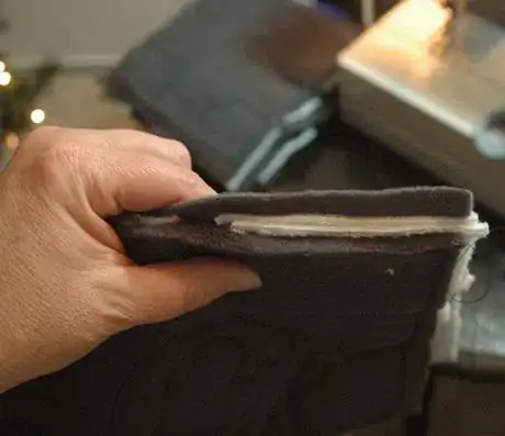 Image titled CC 10 Trim seams