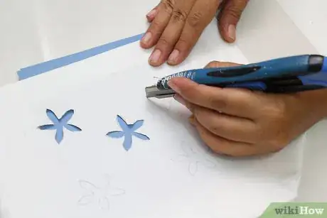 Image titled Make a Lantern Step 45