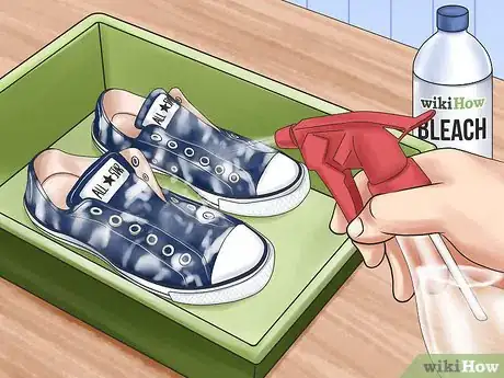 Image titled Customize Your Converse Shoes Step 3