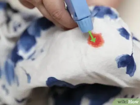 Image titled Get Blood out of Sheets Step 3