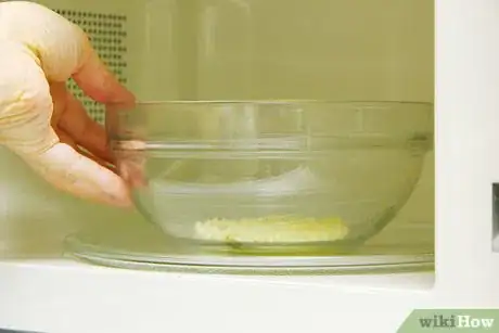 Image titled Make Marshmallow Bark Step 4