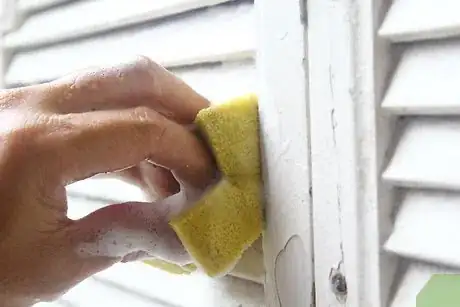 Image titled Use Chalk Paint Step 6